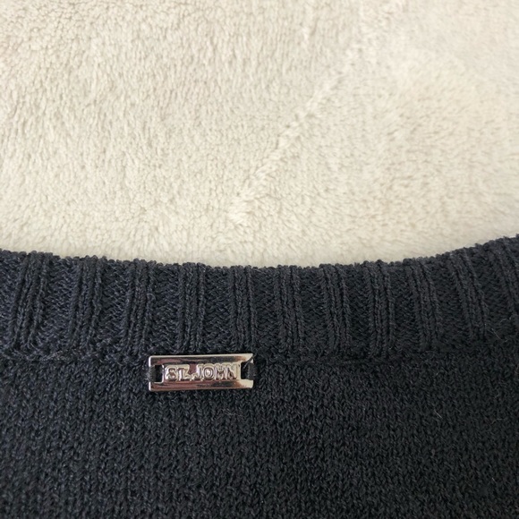 St. John sport tank top - Picture 5 of 7